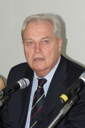 20090908 CPM. Пресс-конференция организаторов. Президент Совета Европы по моде и экспорту текстиля Райнхард Е. Дёпфер. Фотография Александра Кузнецова, ИА «РИА МОДА».