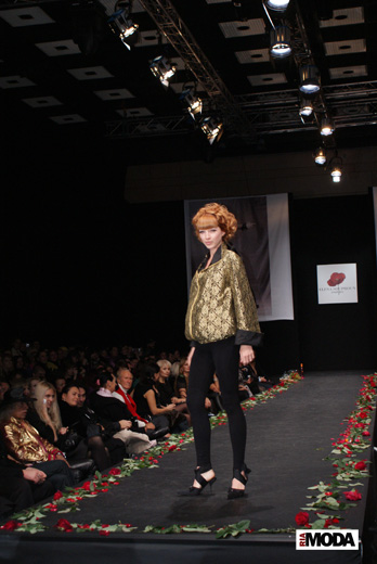 20091019 Russian fashion week. Совместный показ коллекции КО Султаны Французовой и коллекции Елены Супрун (Весна-лето/2010). Фотография Валентины Кузнецовой, ИА «РИА МОДА»